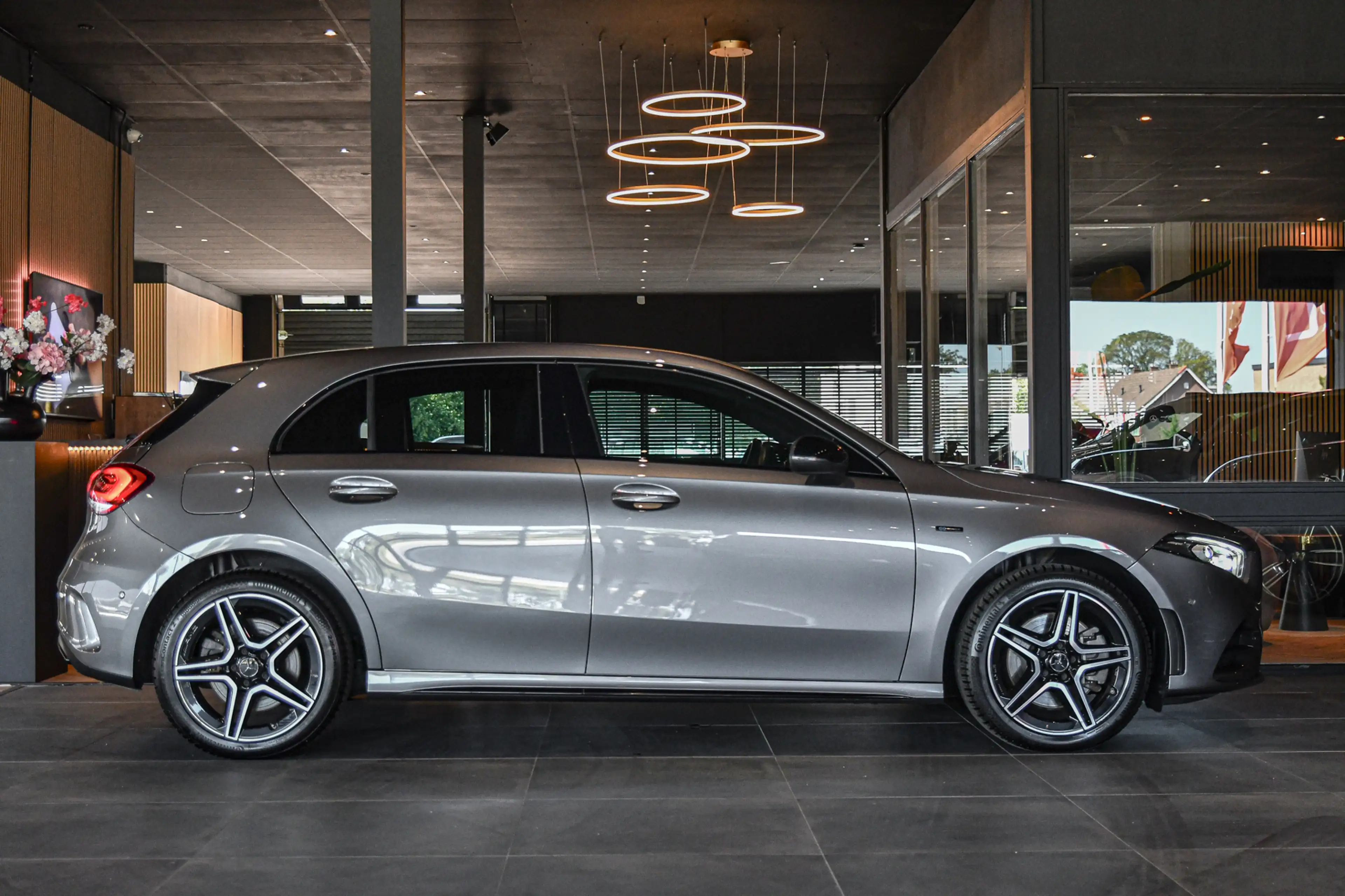 Mercedes-Benz A 250 e AMG Edition, Night, Burmester, ACC, Trekhaak, Do — photo 5