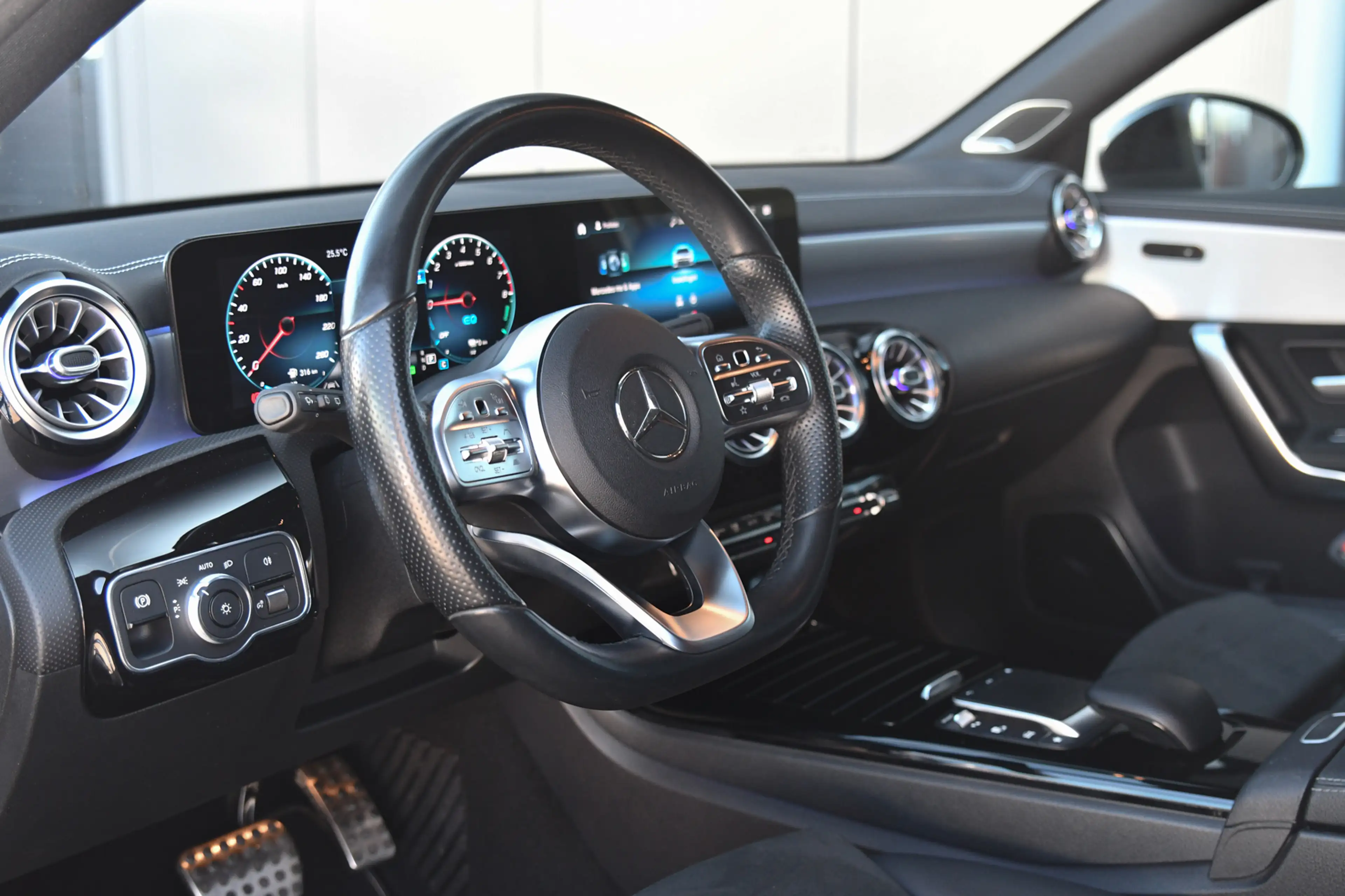 Mercedes-Benz A 250 e AMG Edition, Night, Burmester, ACC, Trekhaak, Do — photo 7
