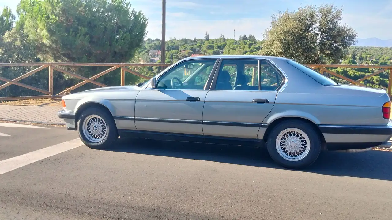 BMW 730i Aut., foto 7