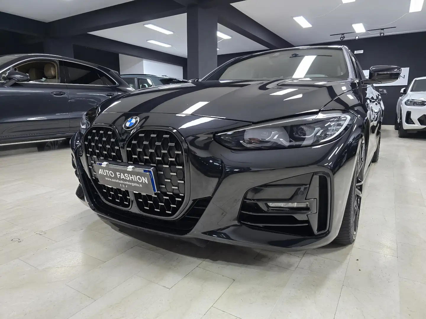 BMW 420 Serie 4 2021 420d Coupe mhev48V xdrive Msport auto Nero - 2