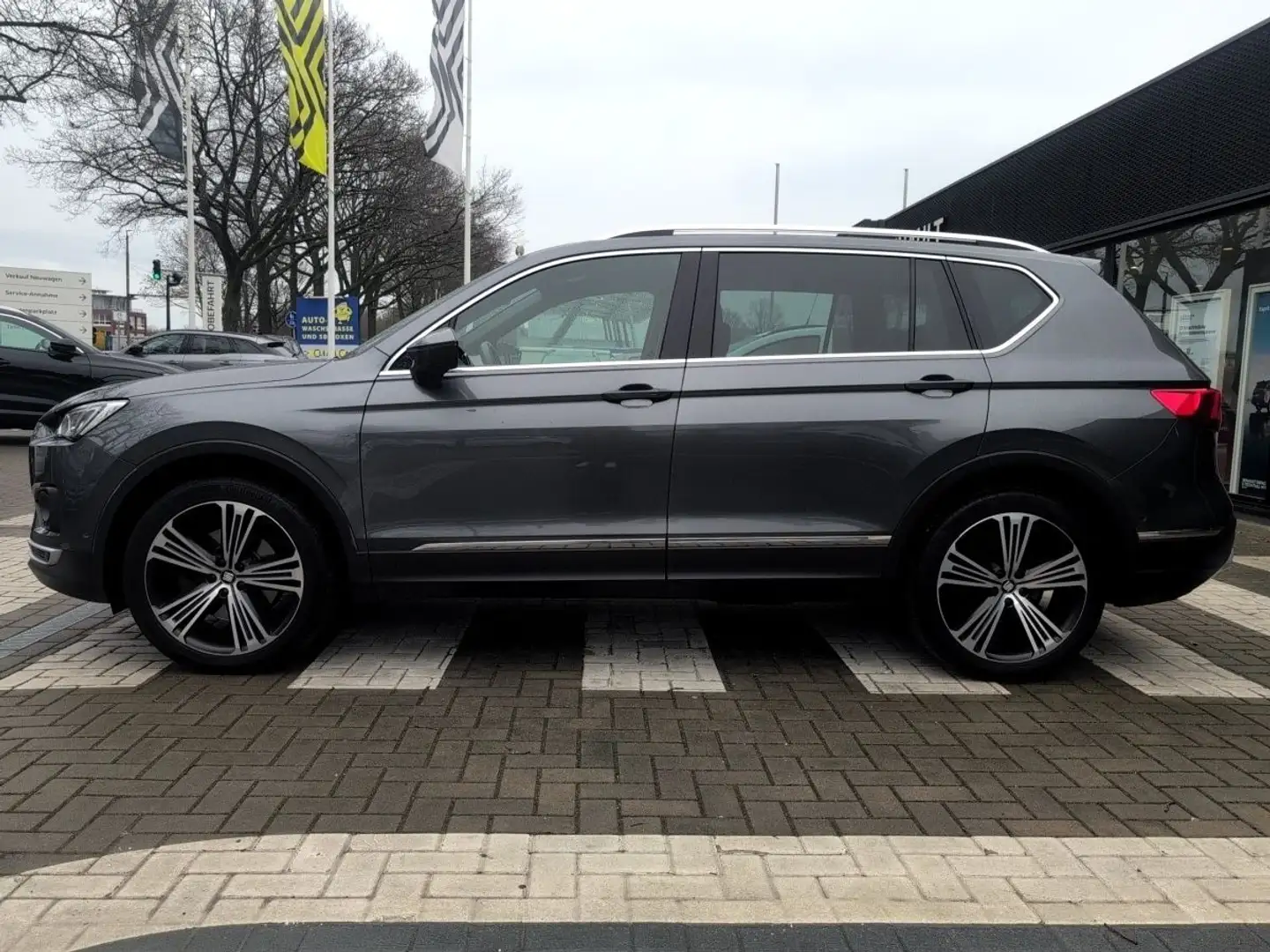SEAT Tarraco 2.0 TSI Xcellence 4Drive OPF Šedá - 2