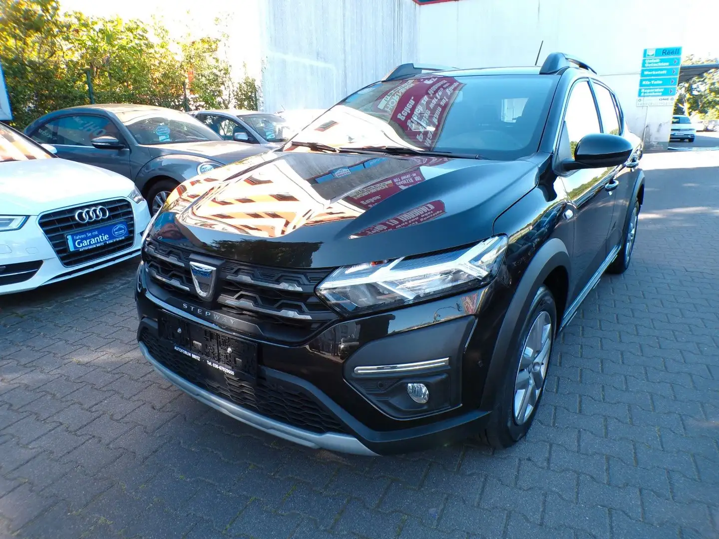 Dacia Sandero TCe 90 Stepway Schwarz - 1