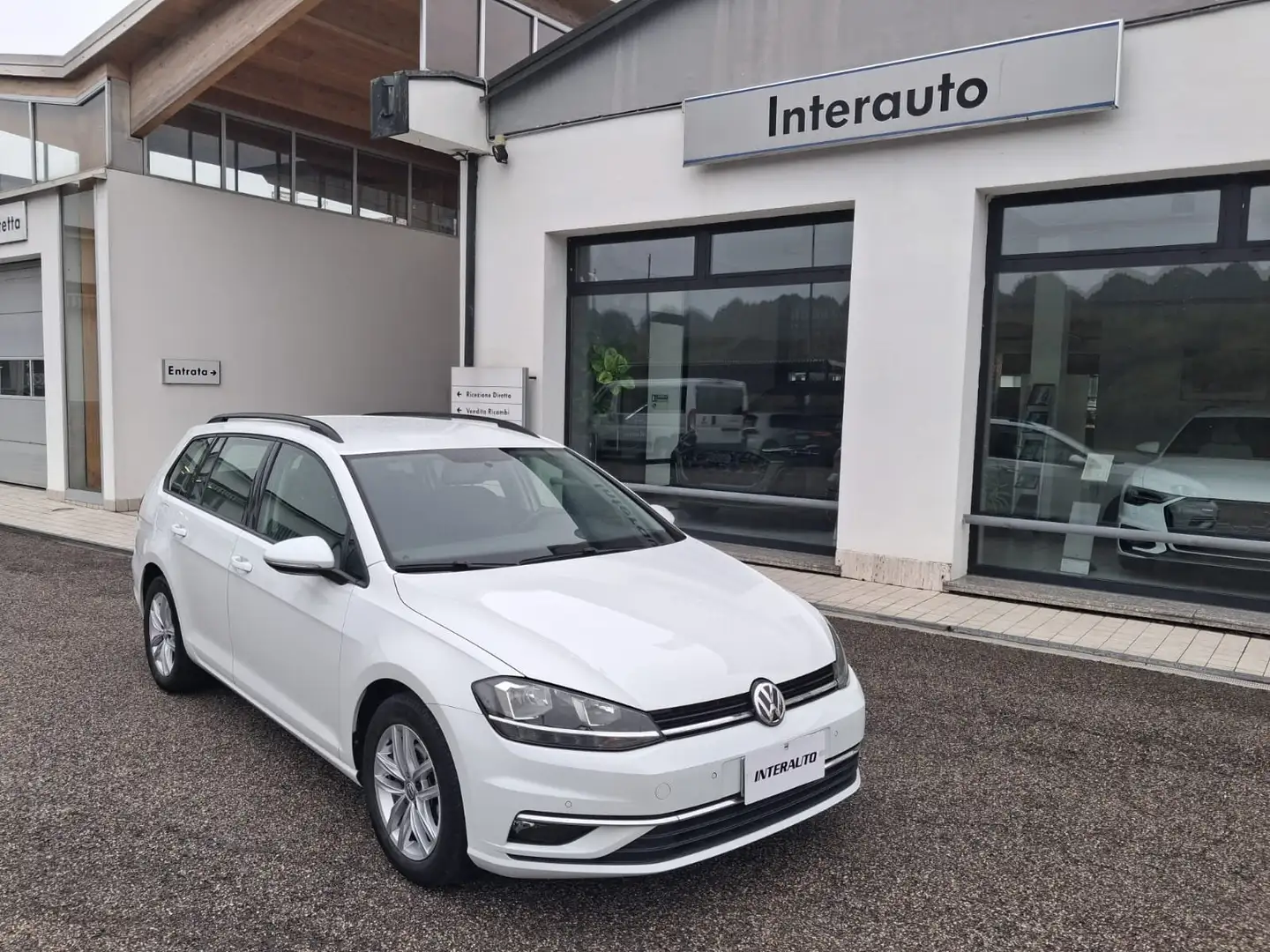 Volkswagen Golf Variant Golf VII 2017 Variant 1.6 tdi Business 115cv Blanc - 2