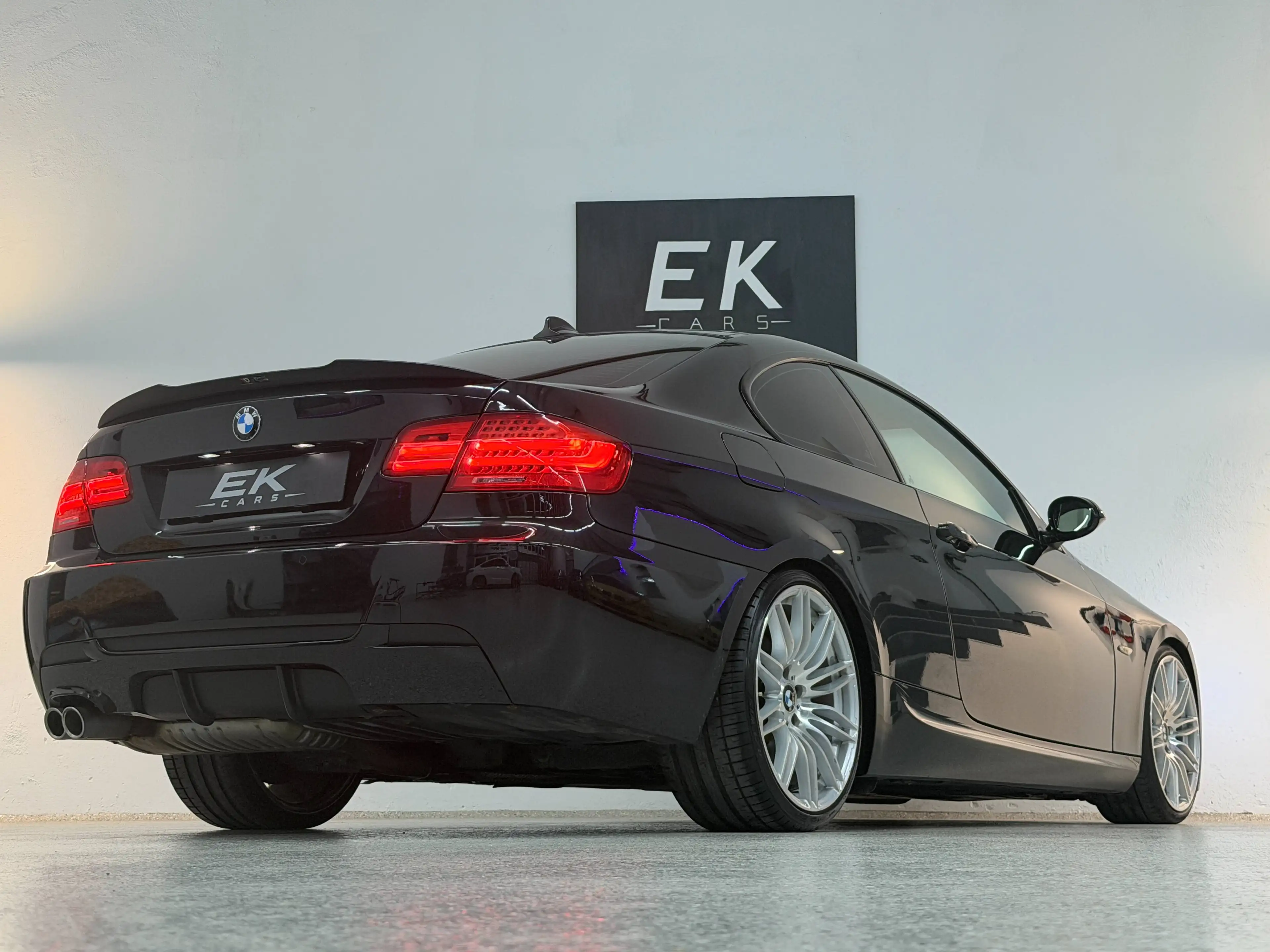 BMW 325 D AUT. M-SPORTPAKET *SCHIEBEDACH* *NAVI* *19ZOLL* *SITZH* *PDC* *GEWINDEFAHRWERK* — photo 10