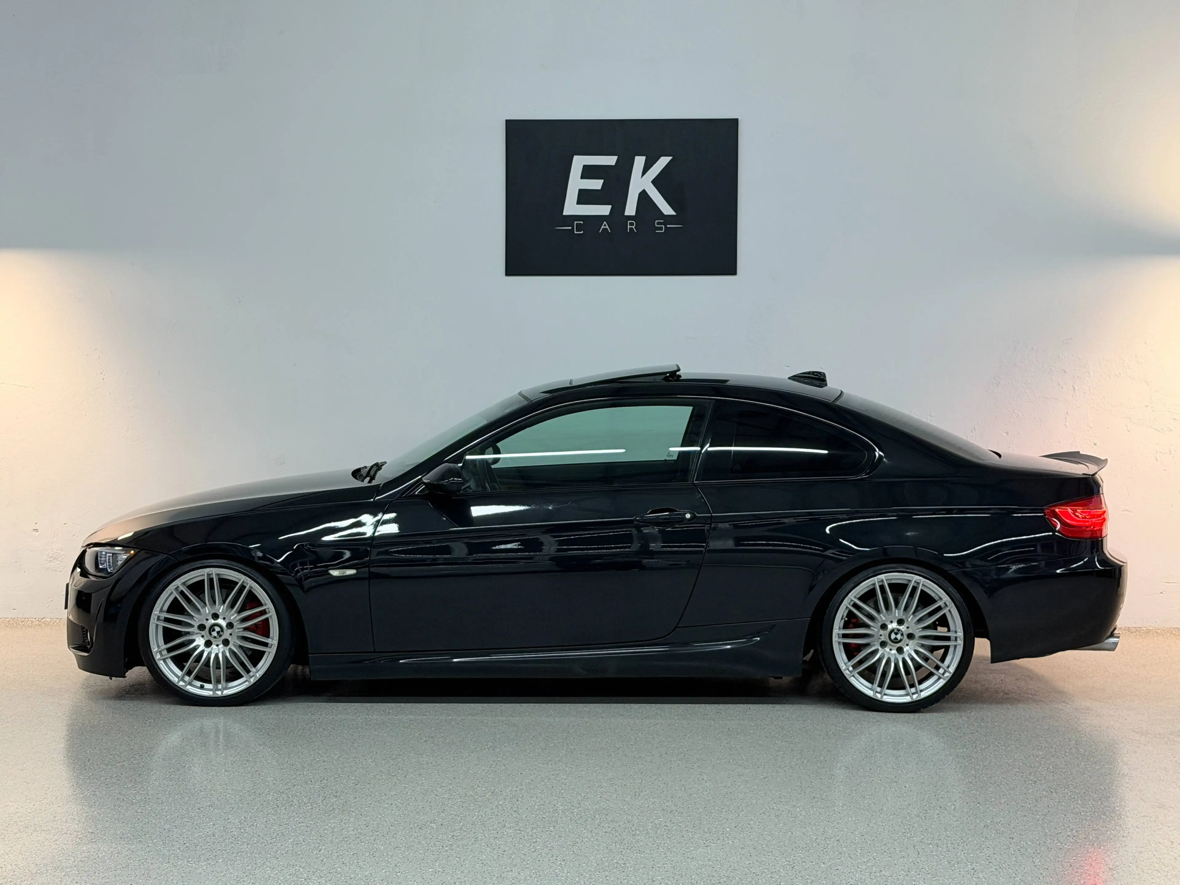 BMW 325 D AUT. M-SPORTPAKET *SCHIEBEDACH* *NAVI* *19ZOLL* *SITZH* *PDC* *GEWINDEFAHRWERK* — photo 8
