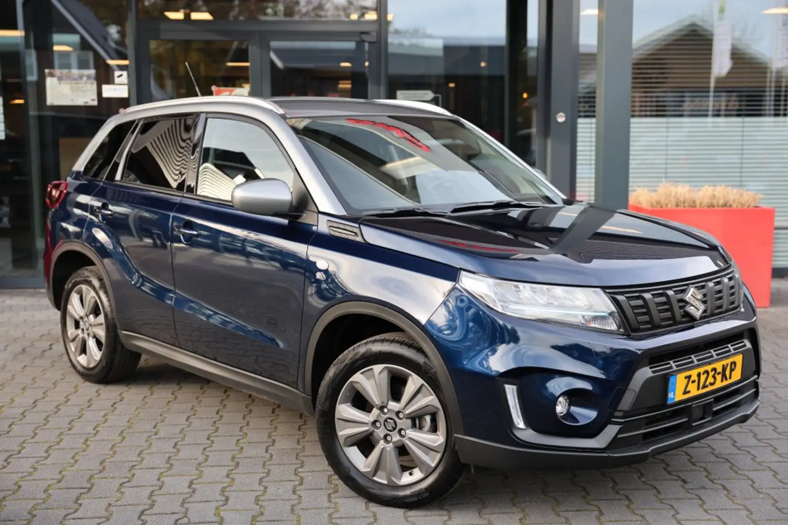 Suzuki Vitara 1.5 HYBRID SELECT RHINO EDITION A/T 5 SITZ Blauw - 1
