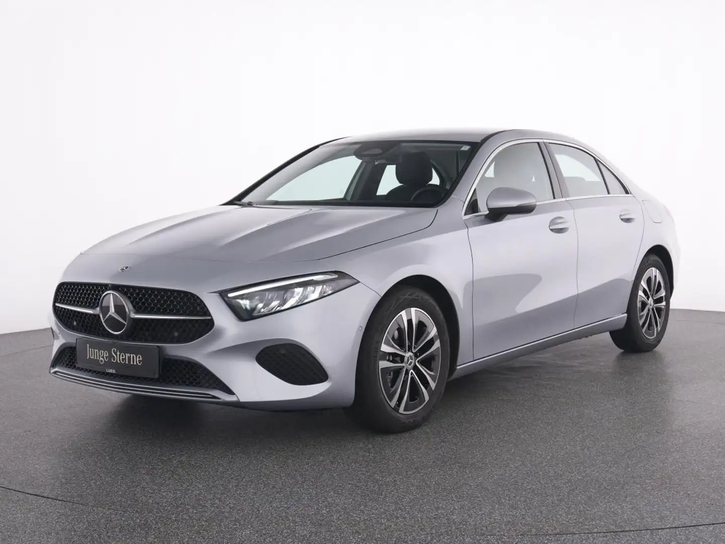 Mercedes-Benz A 180 Lim Progressive+MBUXPremium+LED-HP+SHZ+RFK Silber - 2