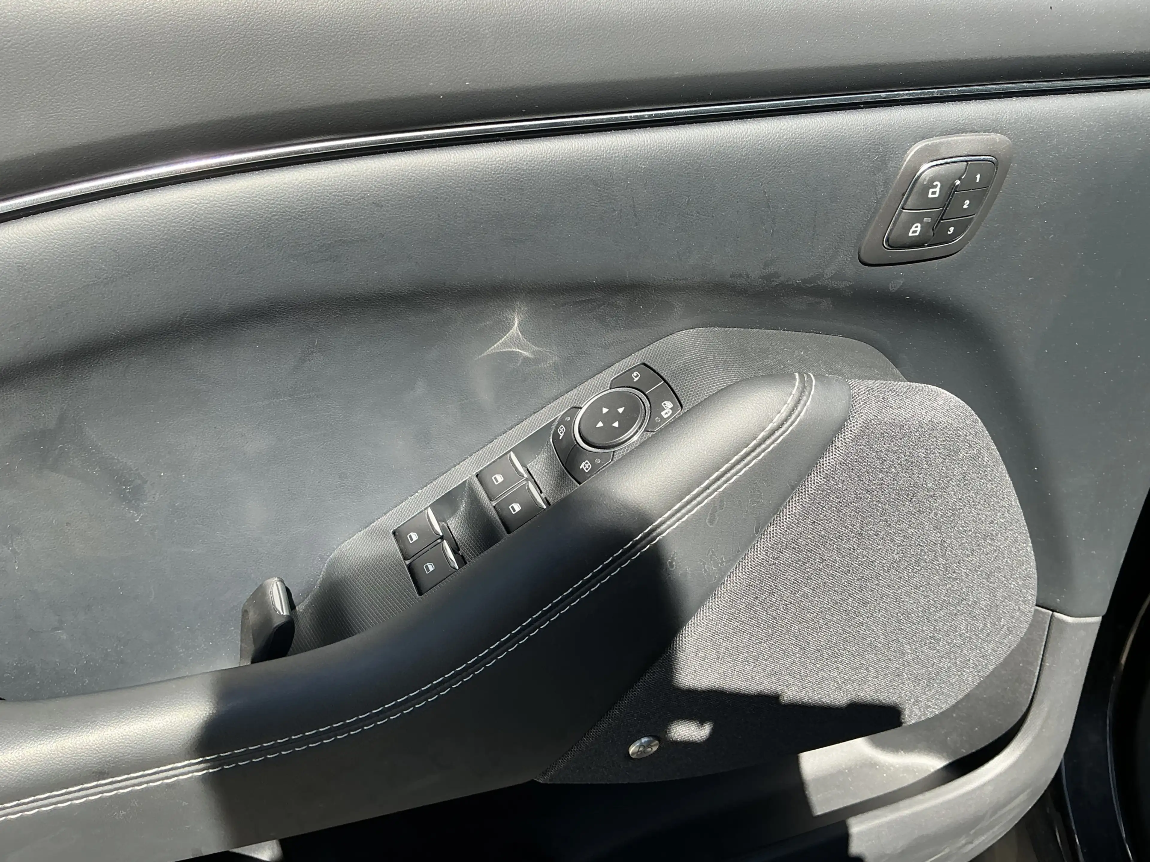 Ford Mustang Mach-E Leder Memory 360Cam Pano ACC SHZ — photo 4
