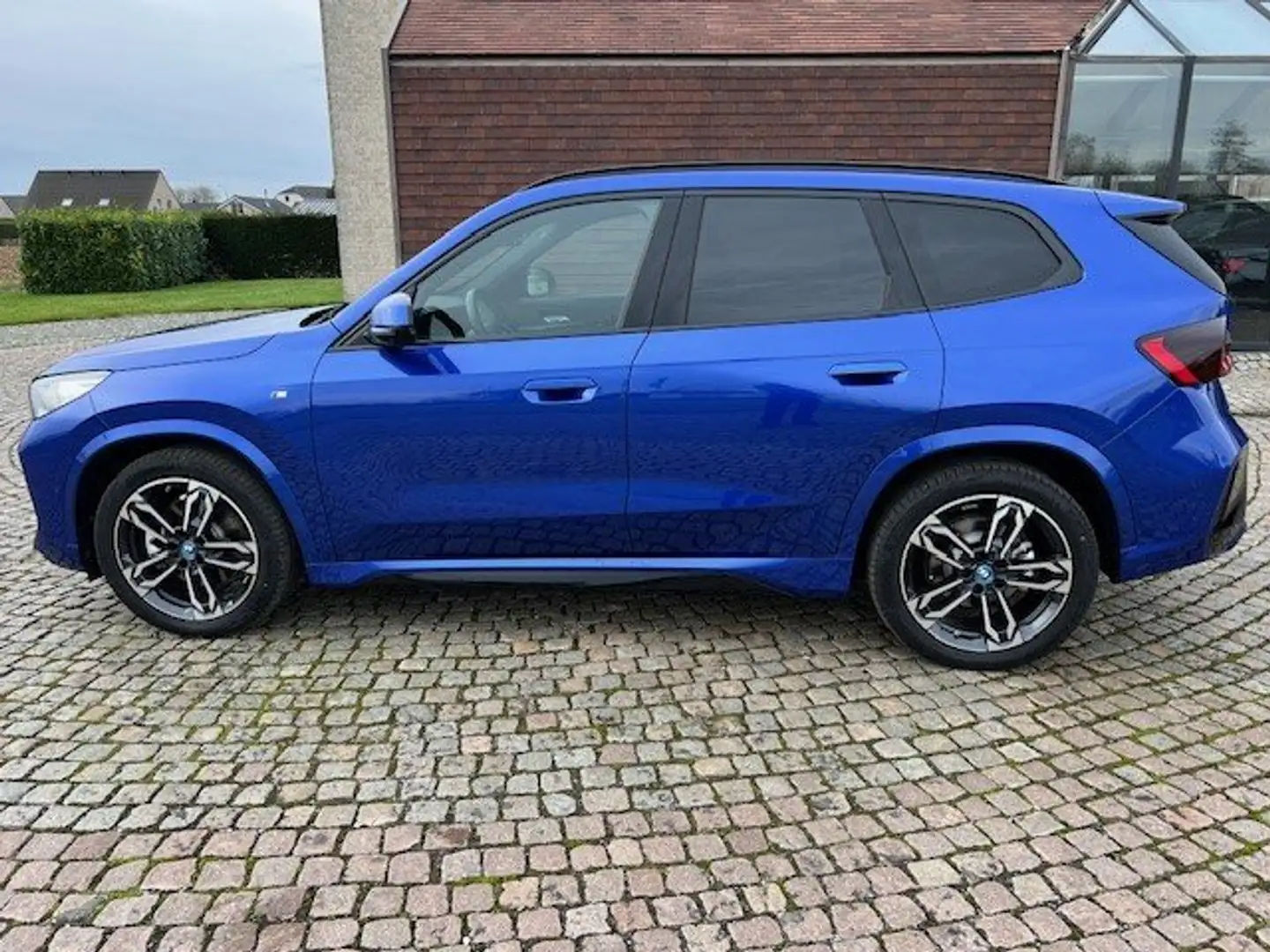BMW iX1 xDrive30 M Sportpakket Portimaoblau Blu/Azzurro - 2