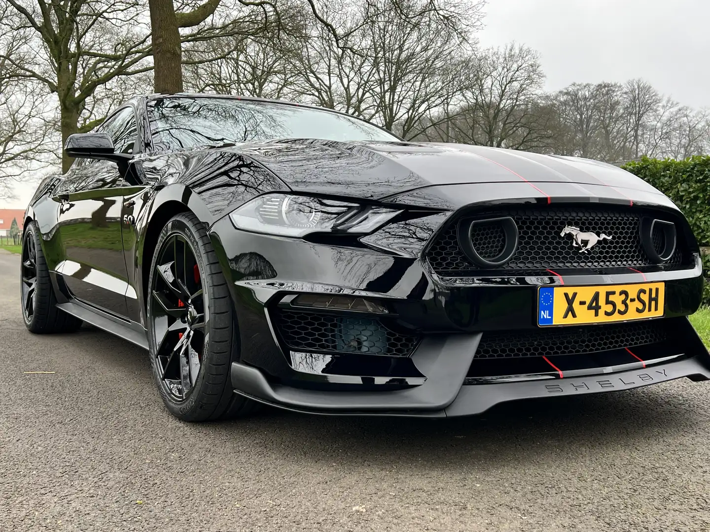 Ford Mustang Zeer Fraaie Ford Mustang - 5.0 V8 - Shelby look Zwart - 2