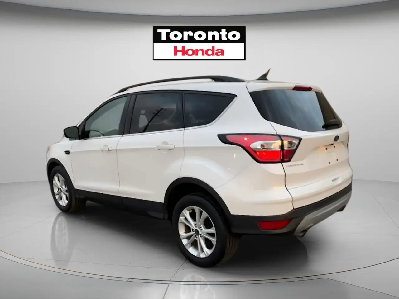 Ford Escape снимка Ford Escape