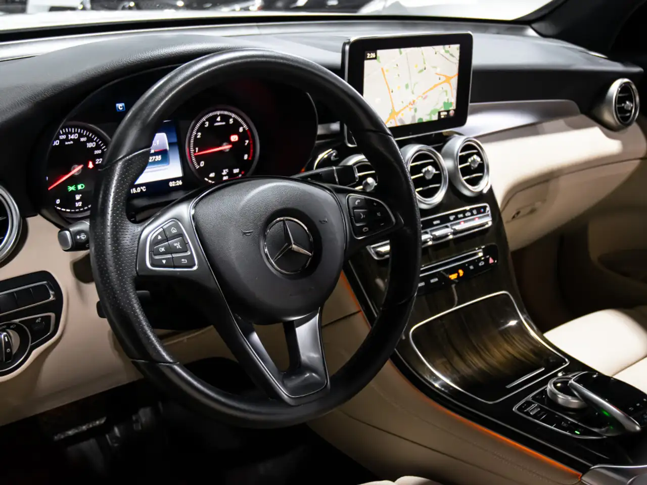 Mercedes-Benz GLC снимка Mercedes-Benz GLC