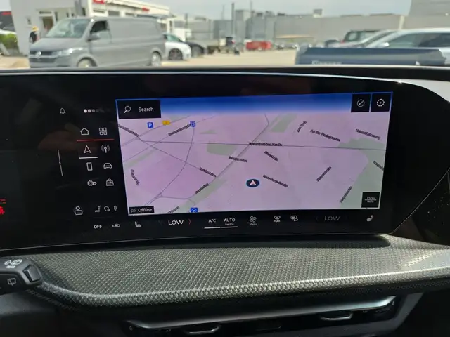 Audi Q5 view 16