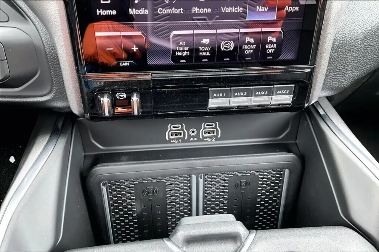RAM 3500 снимка RAM 3500