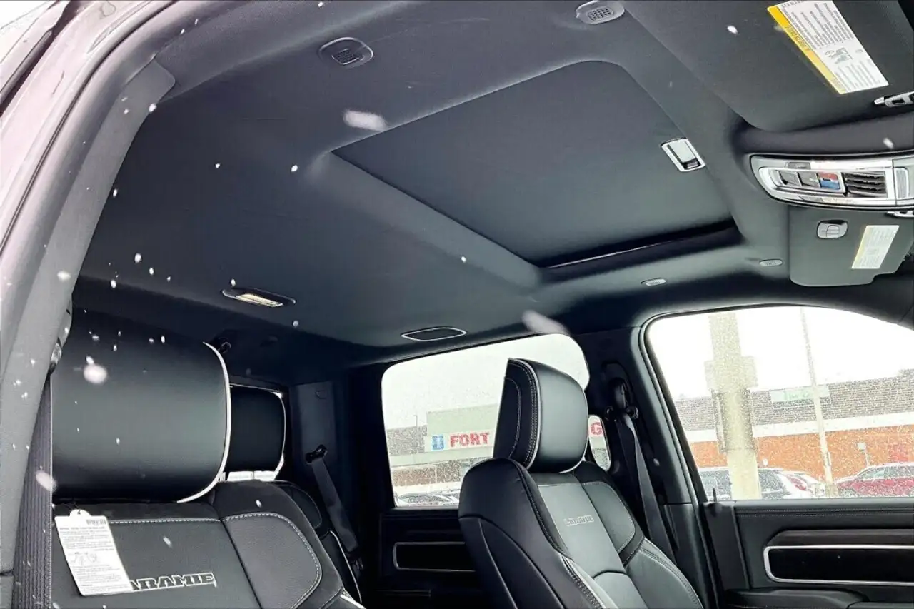 RAM 3500 снимка RAM 3500