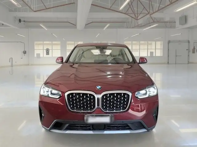 BMW X4 view 2