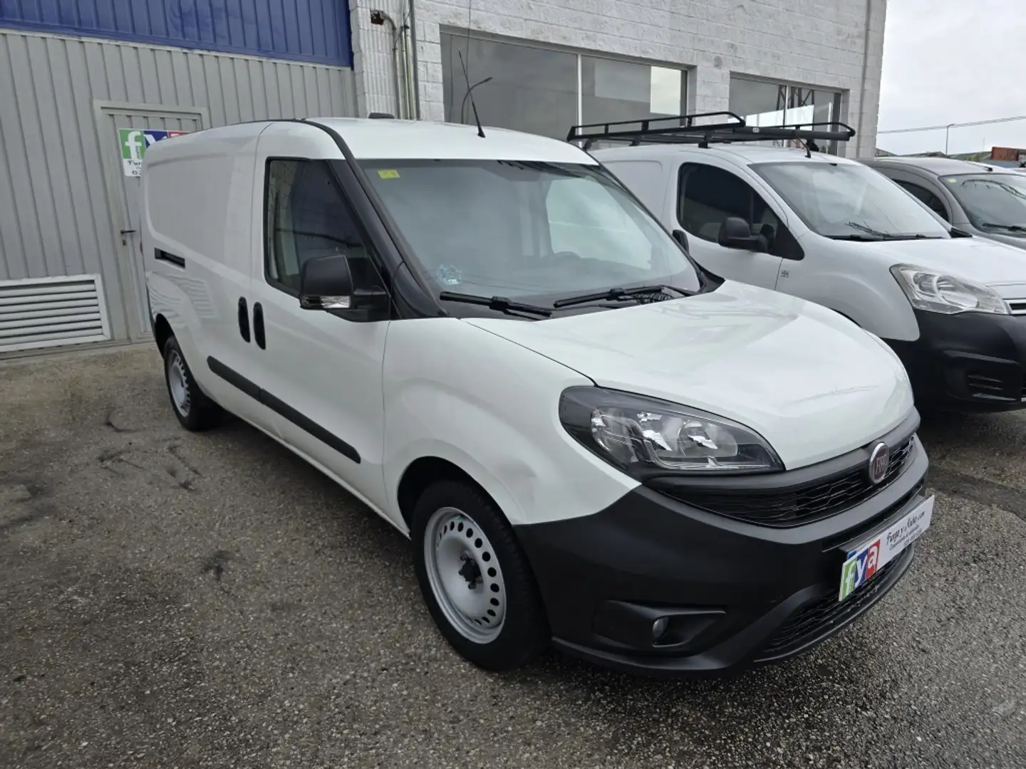 Fiat Dobló Cargo 1.3Mjt Base Maxi 70kW Blanc - 1