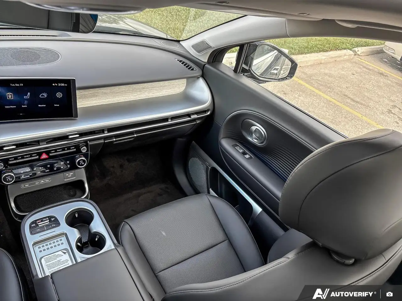 Hyundai IONIQ 9 снимка Hyundai IONIQ 9