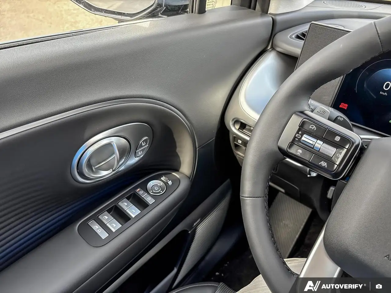 Hyundai IONIQ 9 снимка Hyundai IONIQ 9