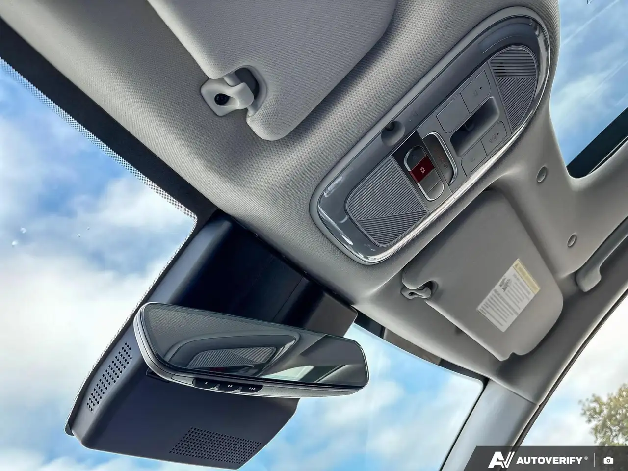 Hyundai IONIQ 9 снимка Hyundai IONIQ 9