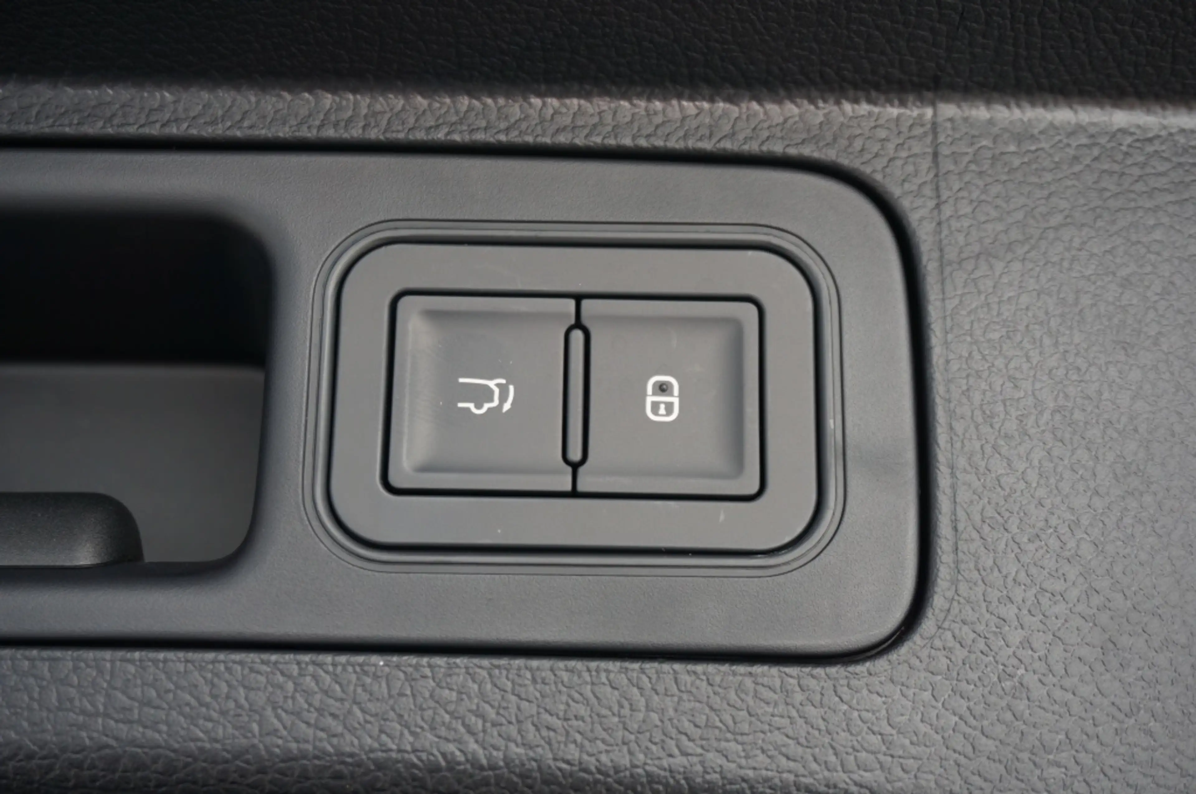 BYD Seal U 1.5 DM-i FWD Boost 218 PK | SUPER LUXE | 6JR GARAN — photo 10