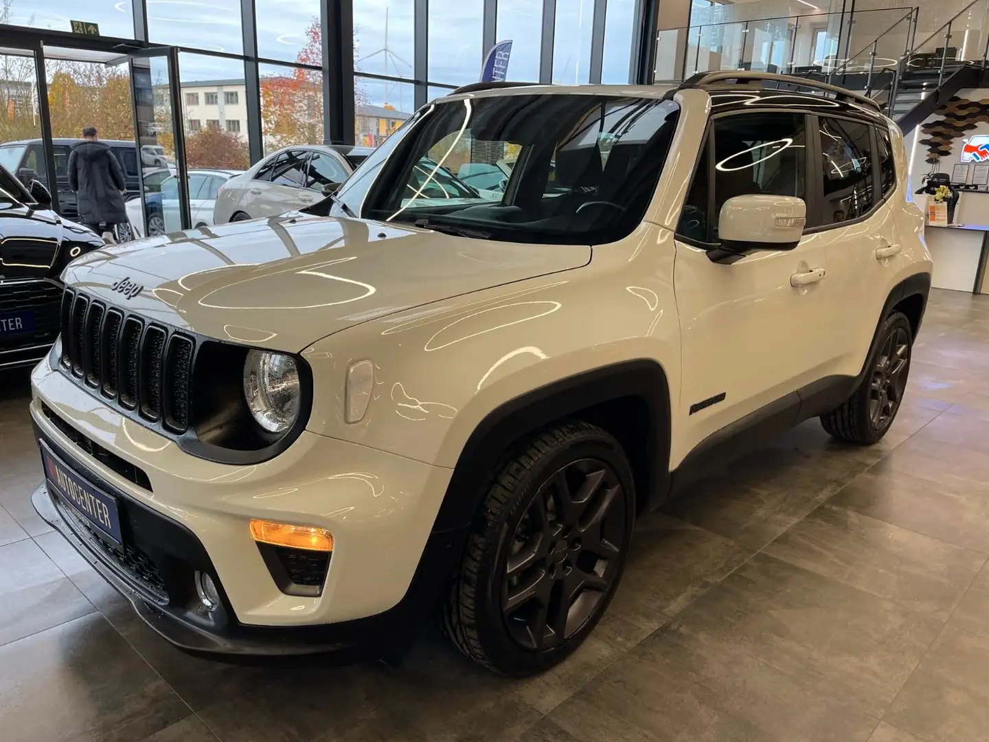 Jeep Renegade S FWD *AHK*Kamera*Klima*Navi*Panorama* Weiß - 2