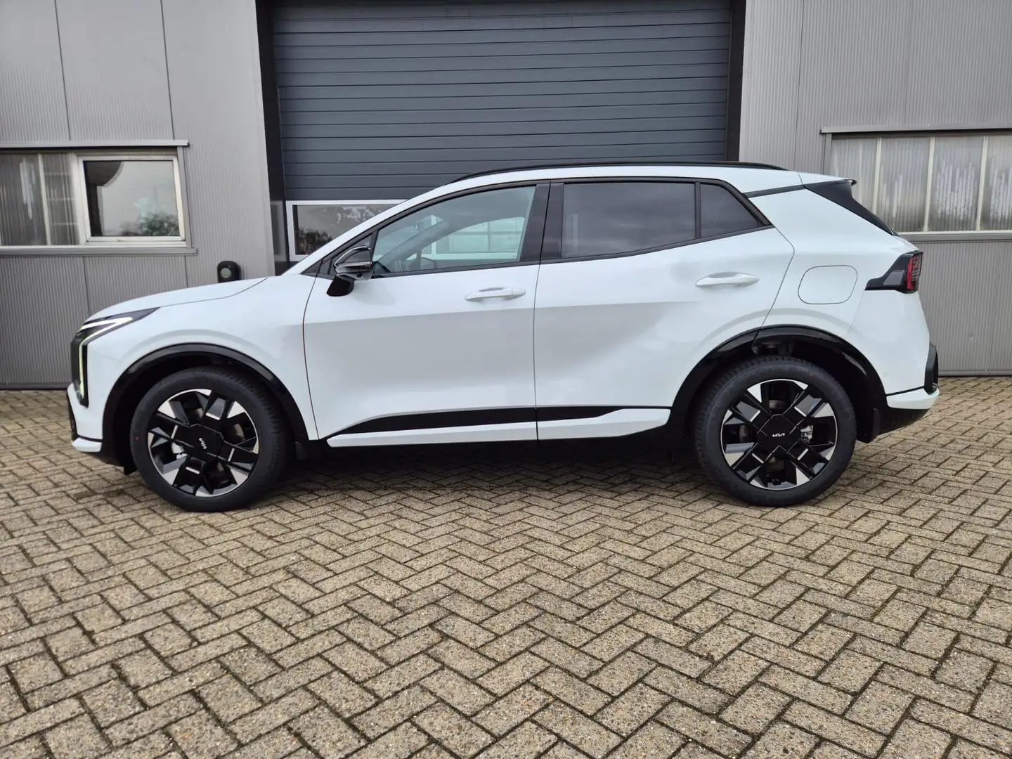 Kia Sportage 1.6 T-GDi 180PS 4x4 AWD Automatik GT-Line NEUES... Weiß - 2