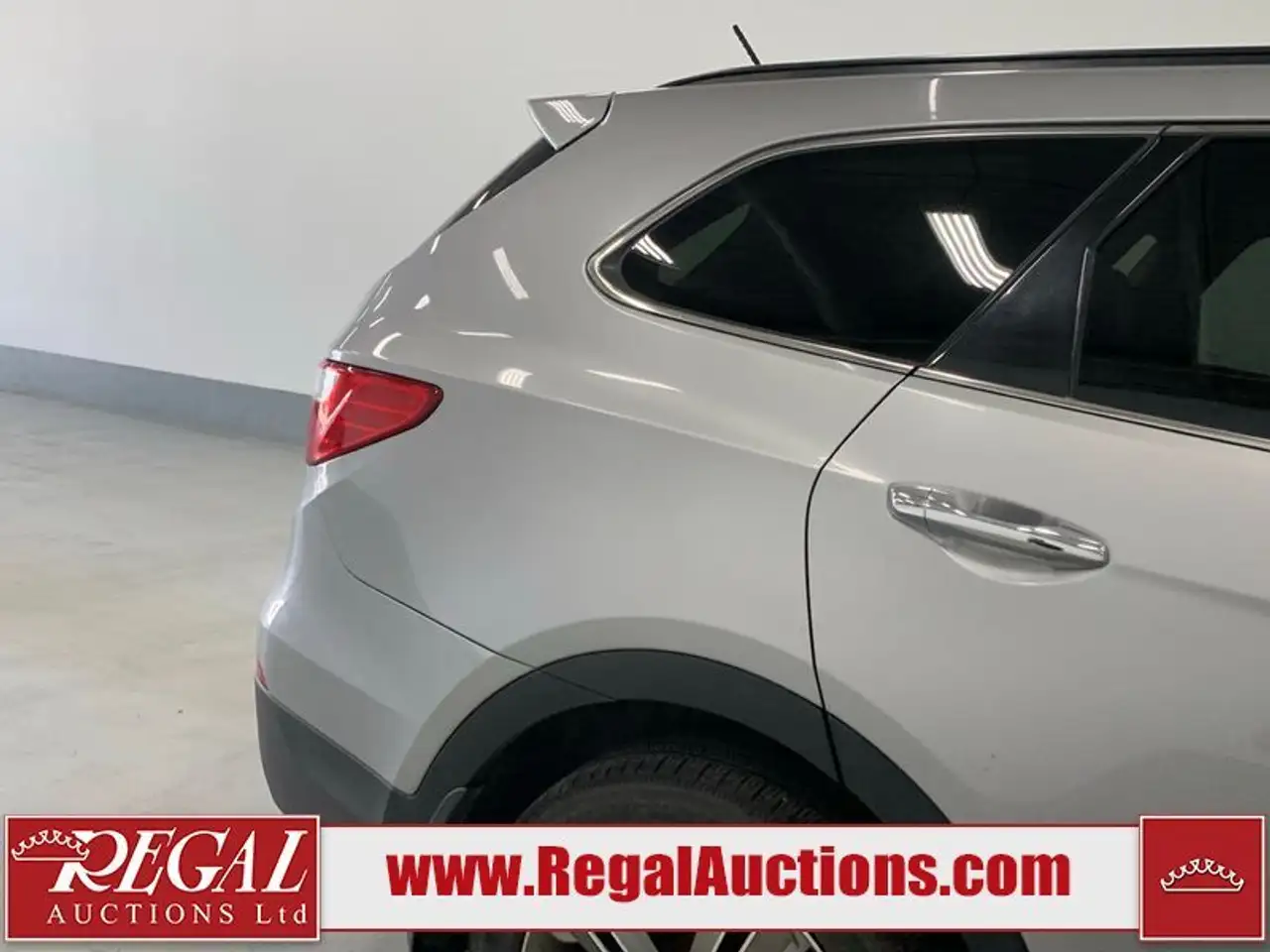 Hyundai SANTA FE photo Hyundai SANTA FE