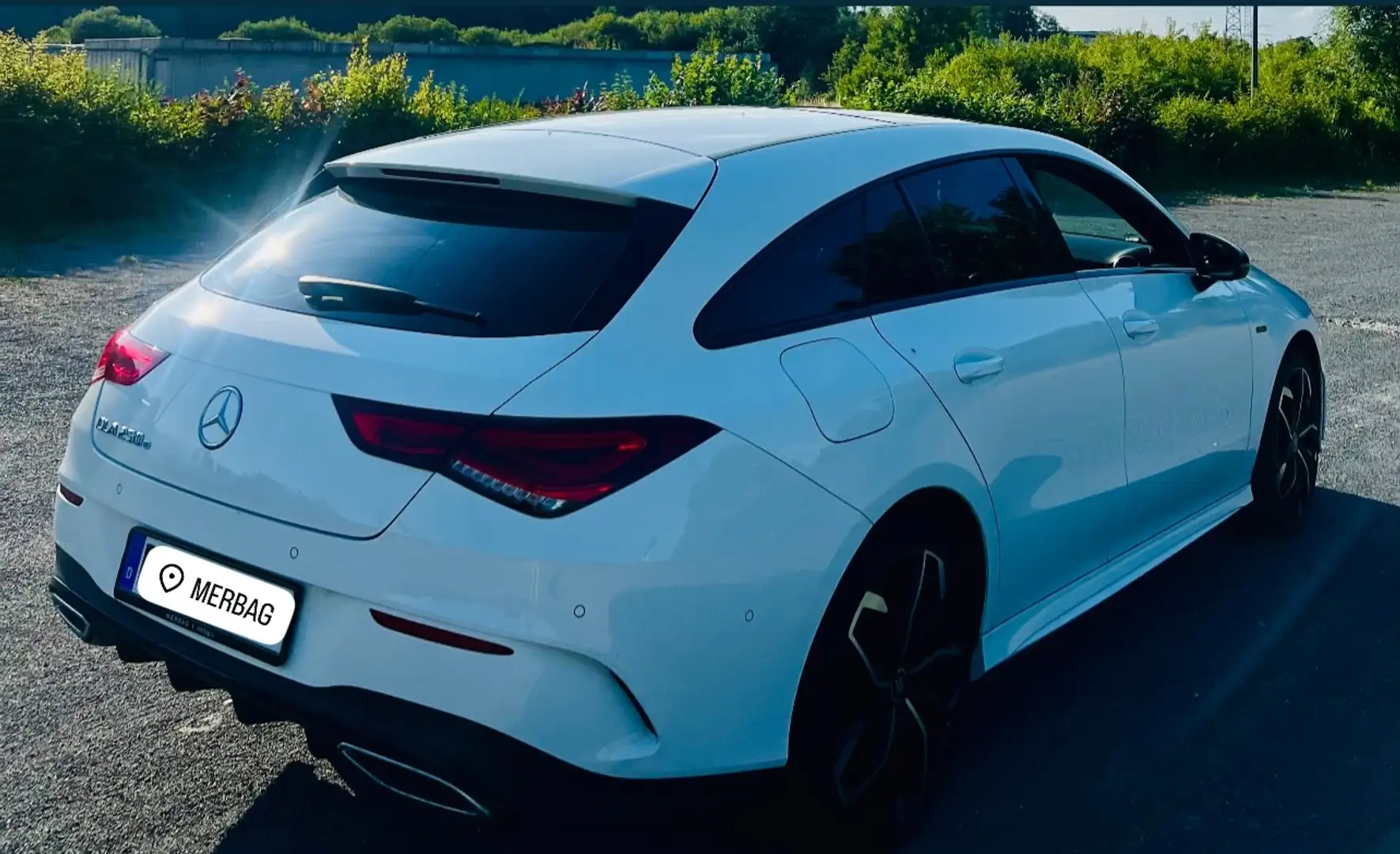 Mercedes-Benz CLA 250 e Shooting Brake 8G-DCT AMG Line - 1