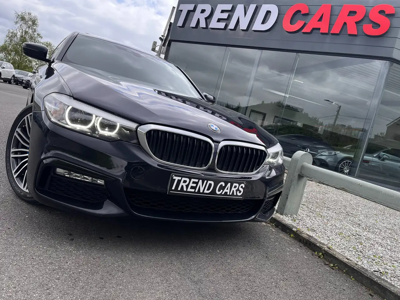 BMW 520 Berline in Blauw tweedehands in Montignies-sur-Sambre voor € 32.999,-