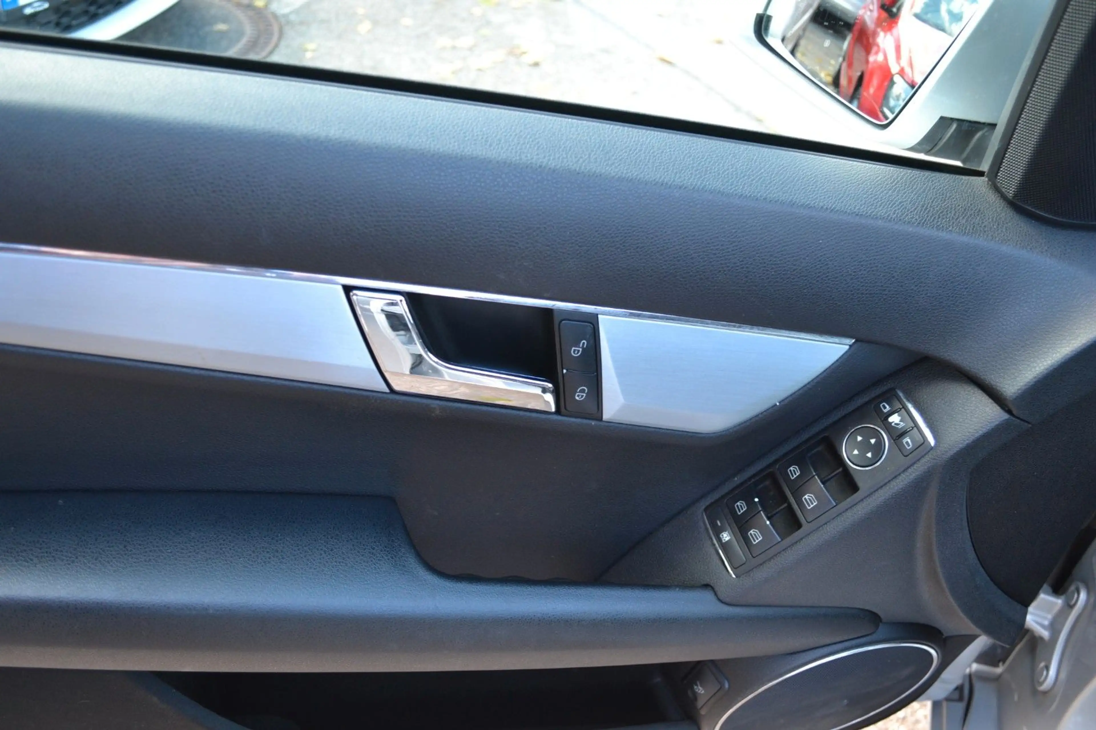 Mercedes-Benz C 230 Avantgarde Automatik — photo 11