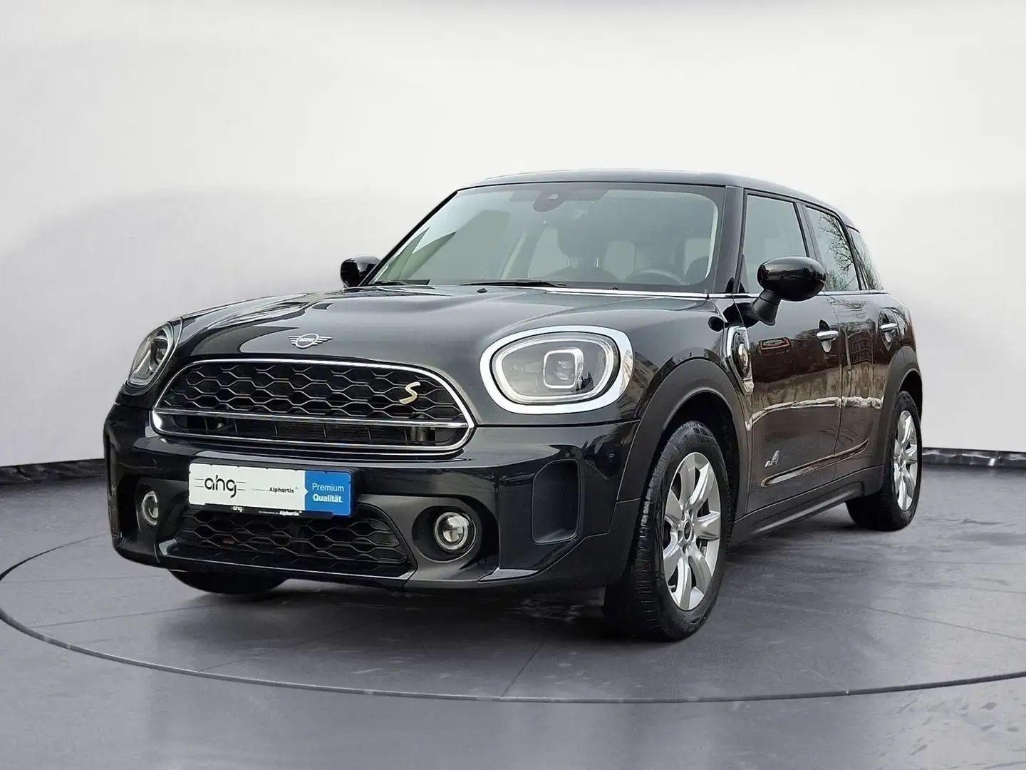 MINI Cooper SE Countryman Countryman Cooper SE. ALL4 Essential Trim Aut. Schwarz - 2