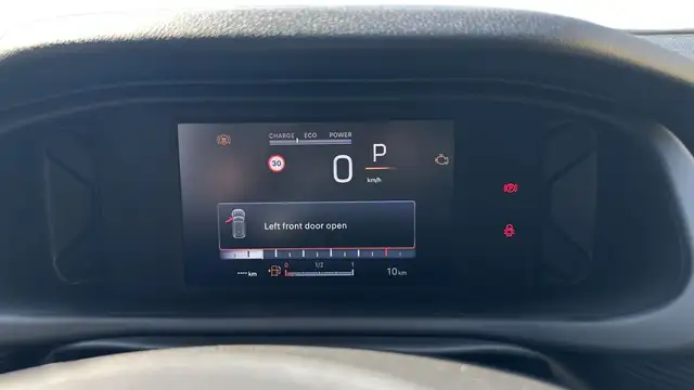 Jeep Avenger view 10