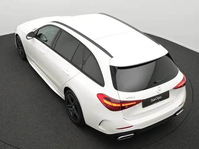 Mercedes-Benz C-Class view 13