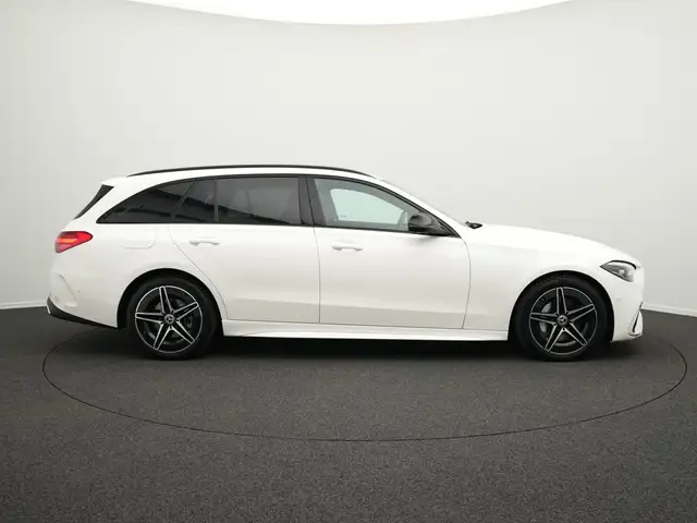 Mercedes-Benz C-Class view 5