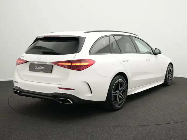 Mercedes-Benz C-Class view 3