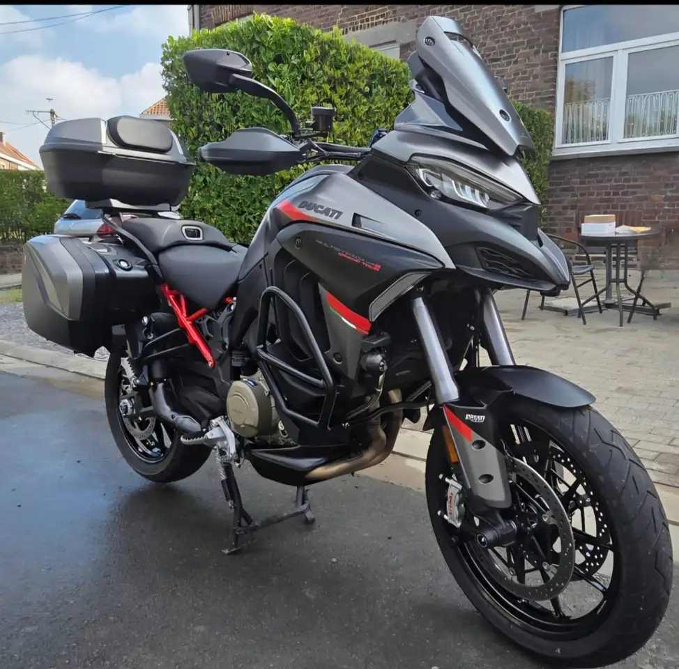 Ducati Multistrada V4 S