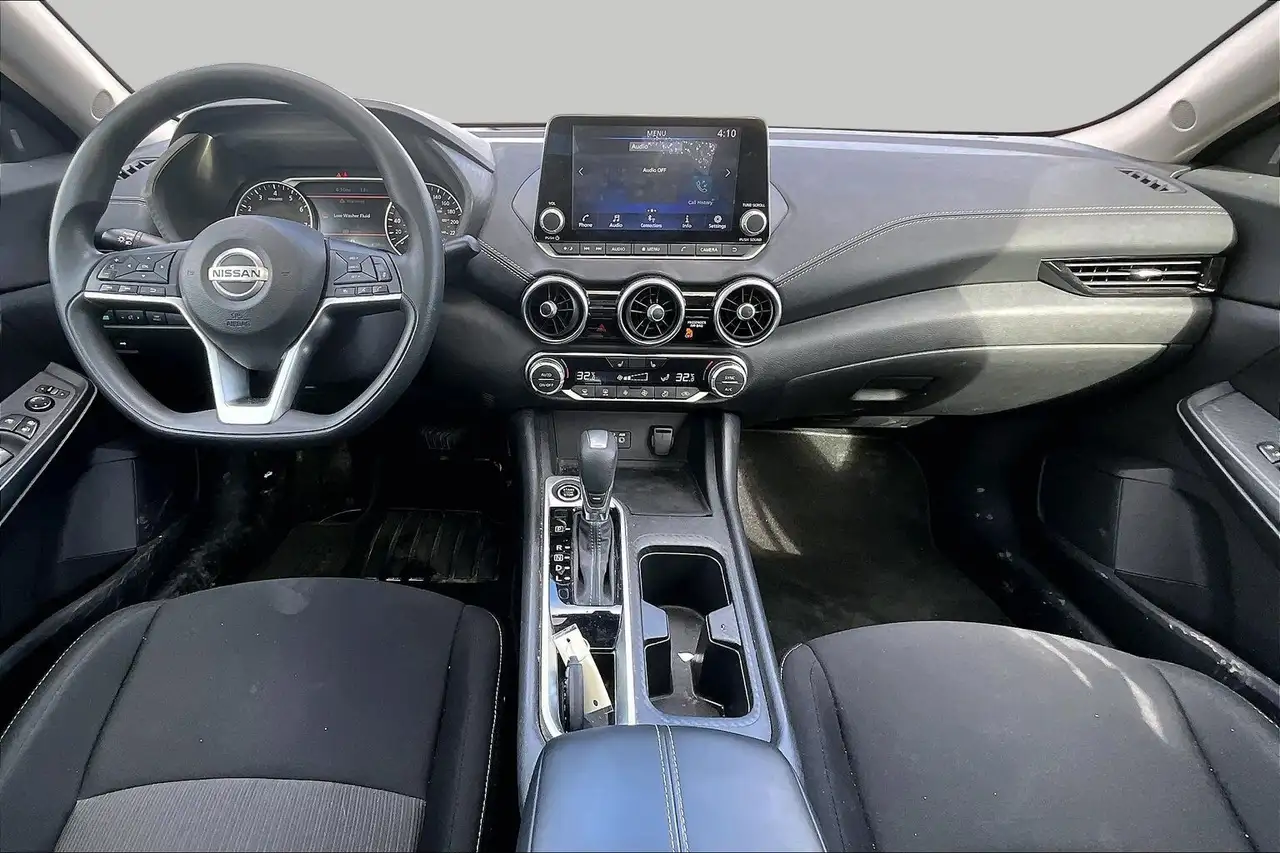 Nissan Sentra photo Nissan Sentra