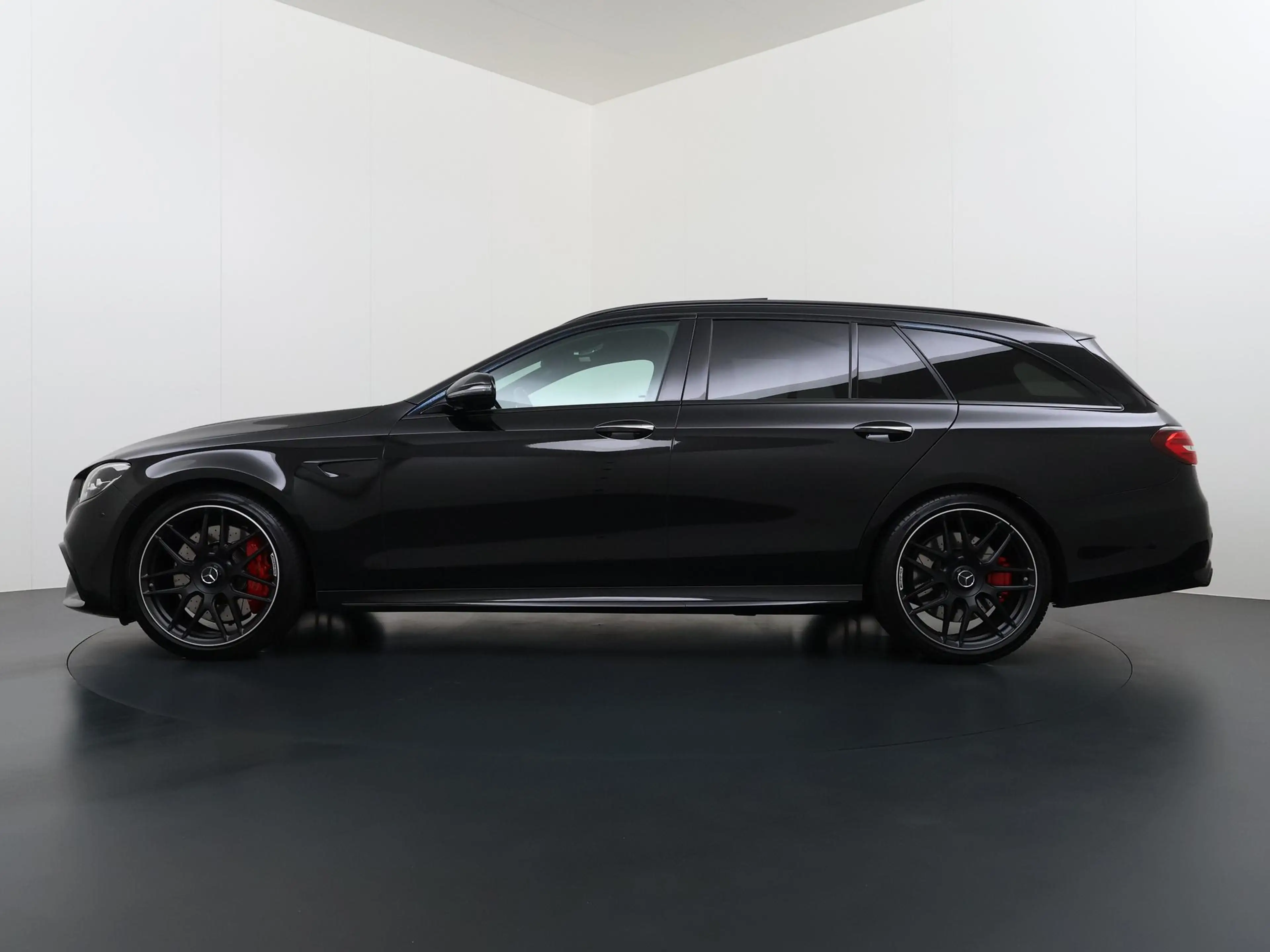 Mercedes-Benz E 63 AMG Estate S 4MATIC+ | Panorama - Schuifdak | Burmeste — photo 3