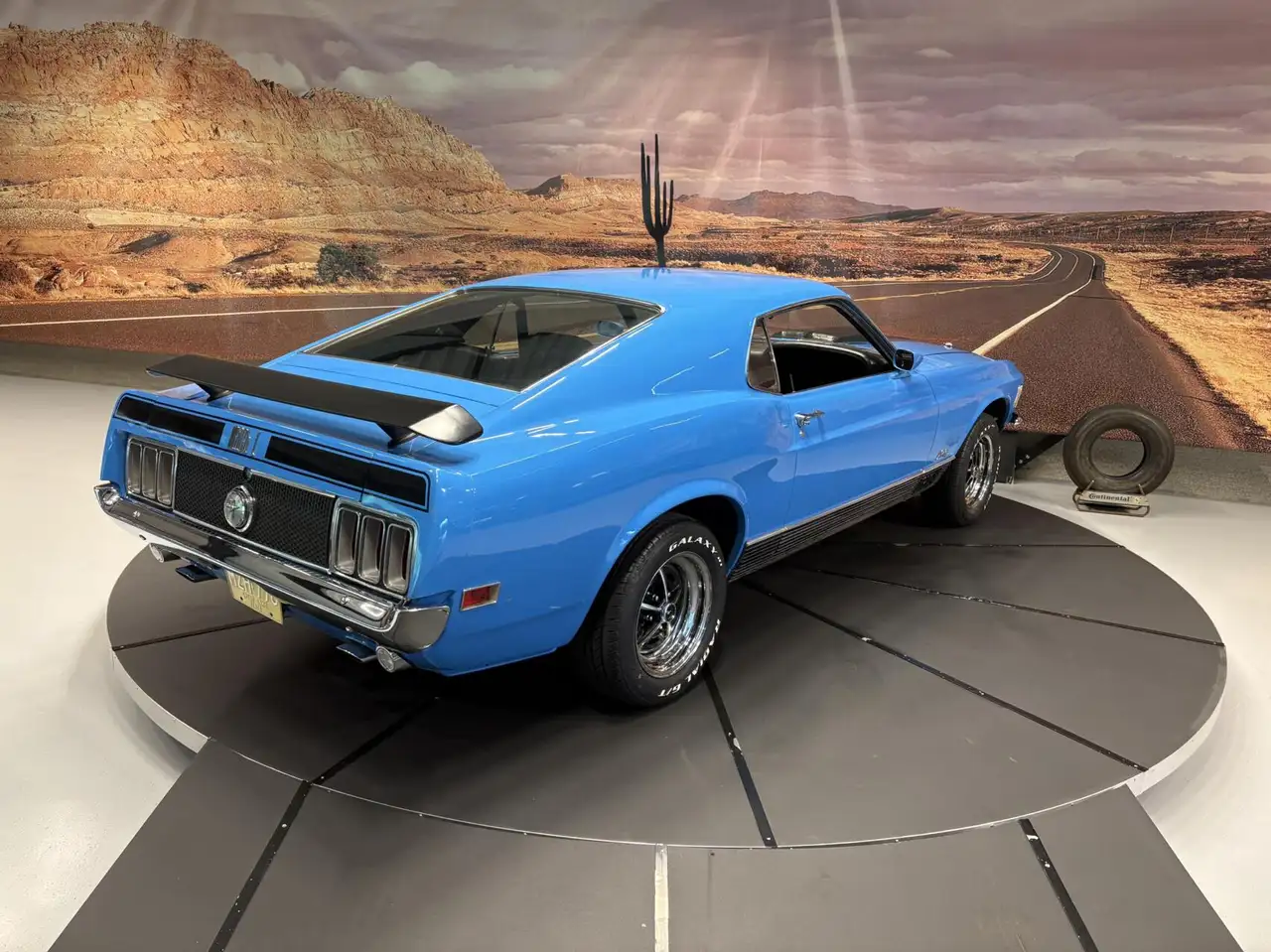 Ford Mustang Mach 1, foto 4