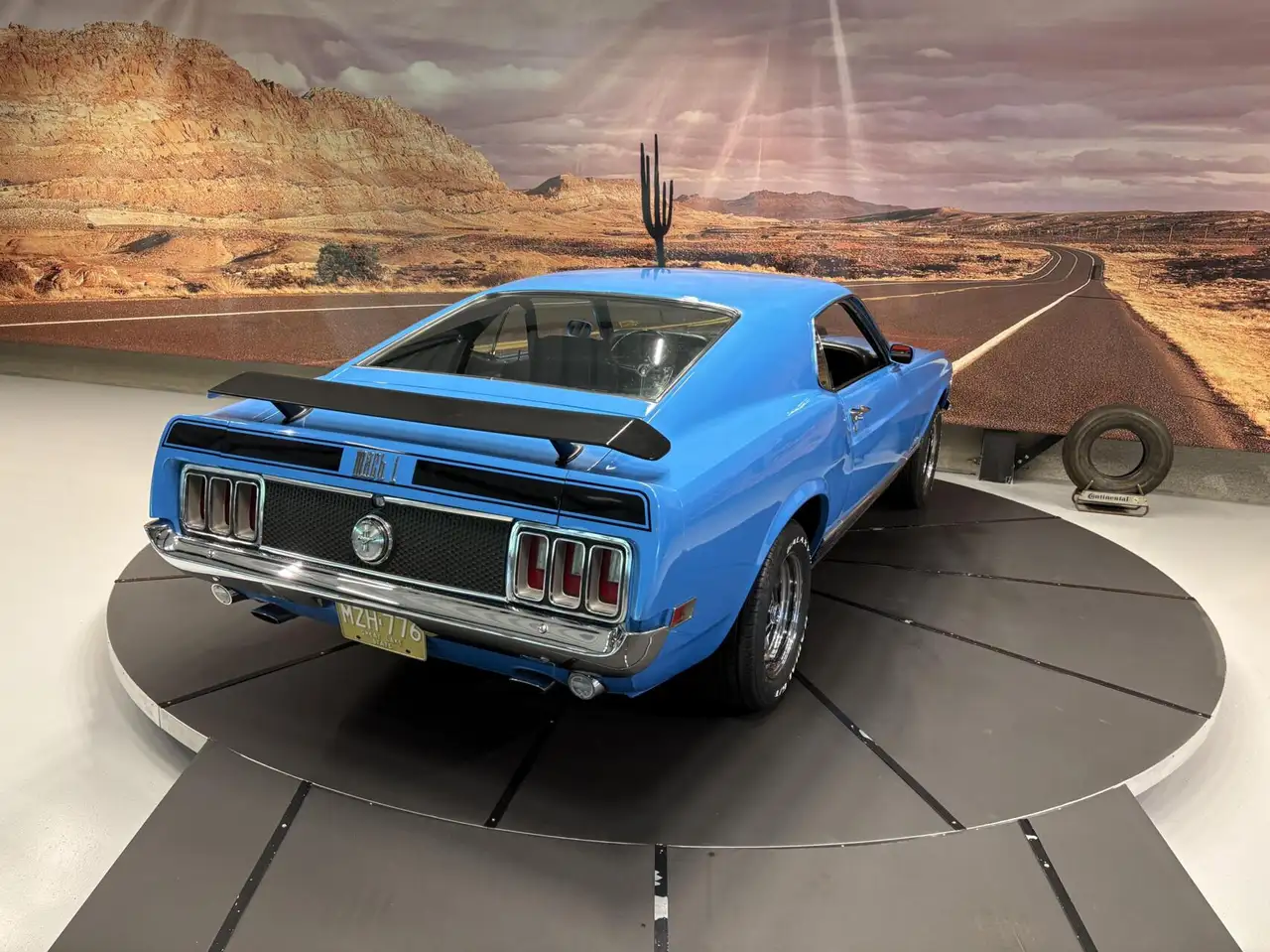 Ford Mustang Mach 1, foto 2