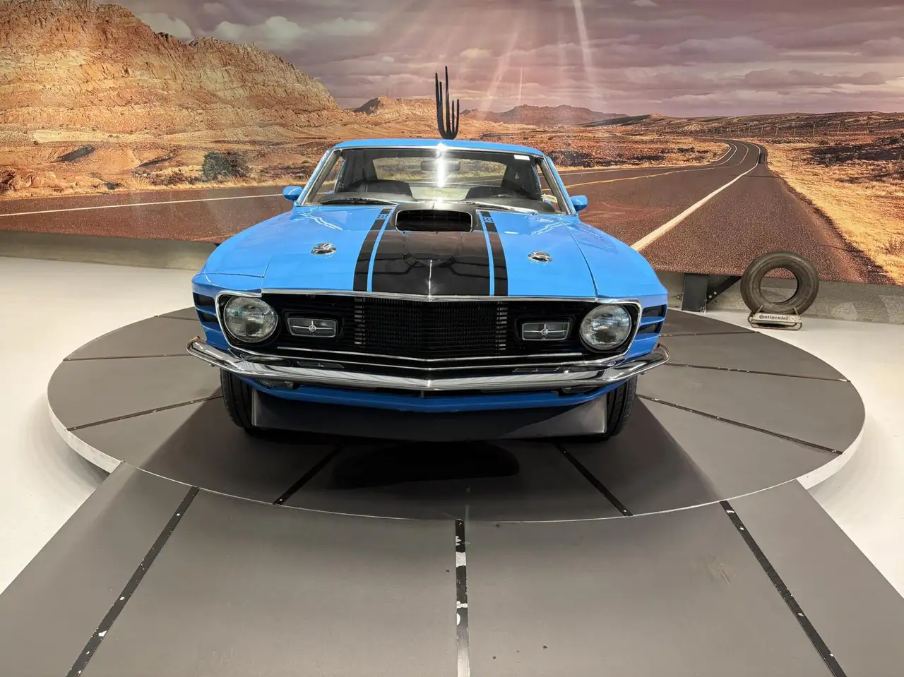 Ford Mustang Mach 1, foto 3