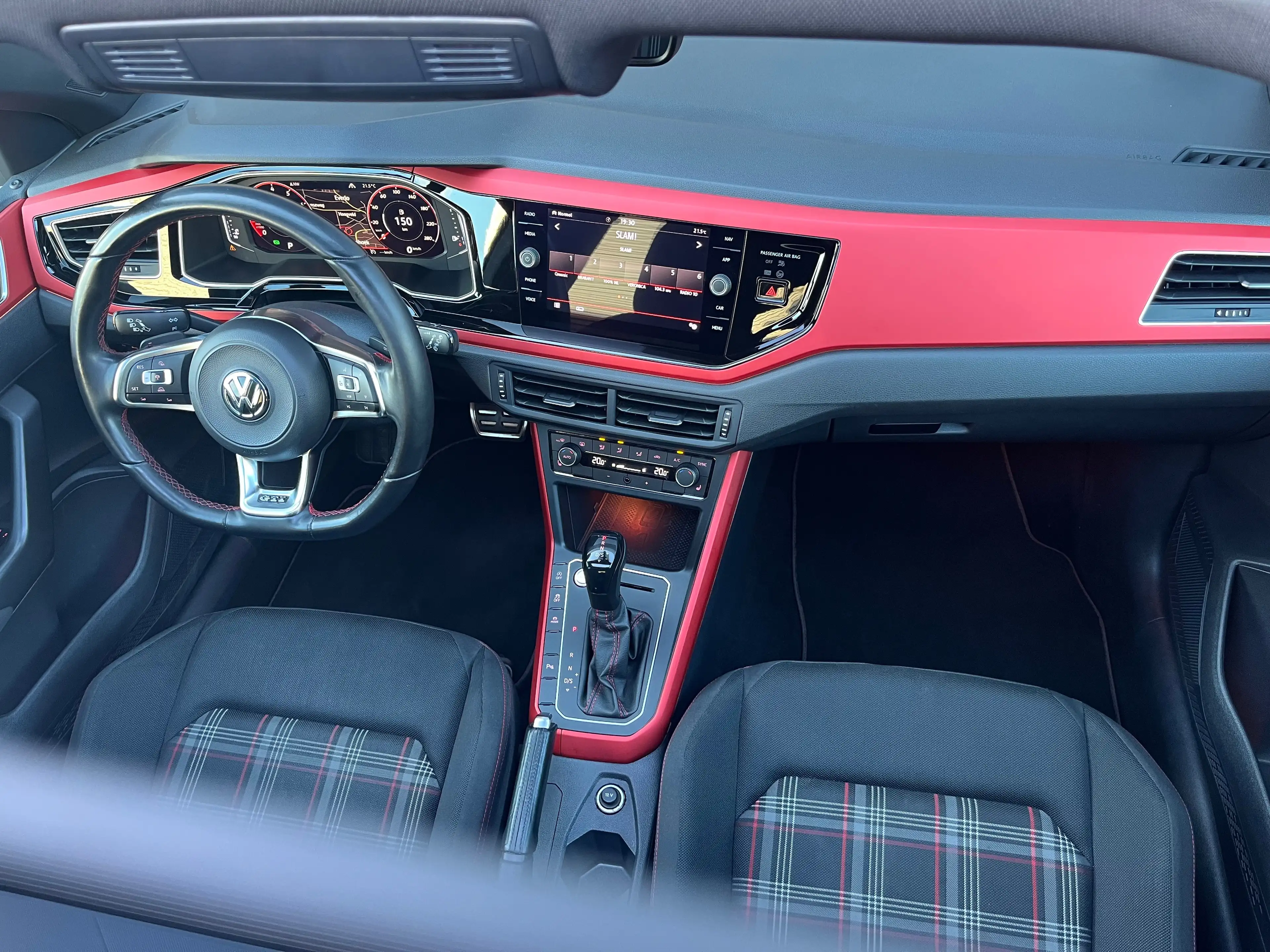 Volkswagen Polo GTI 2.0 TSI 250PK PANO VIRTUAL ACC BLIND SPOT KEYLESS — photo 3