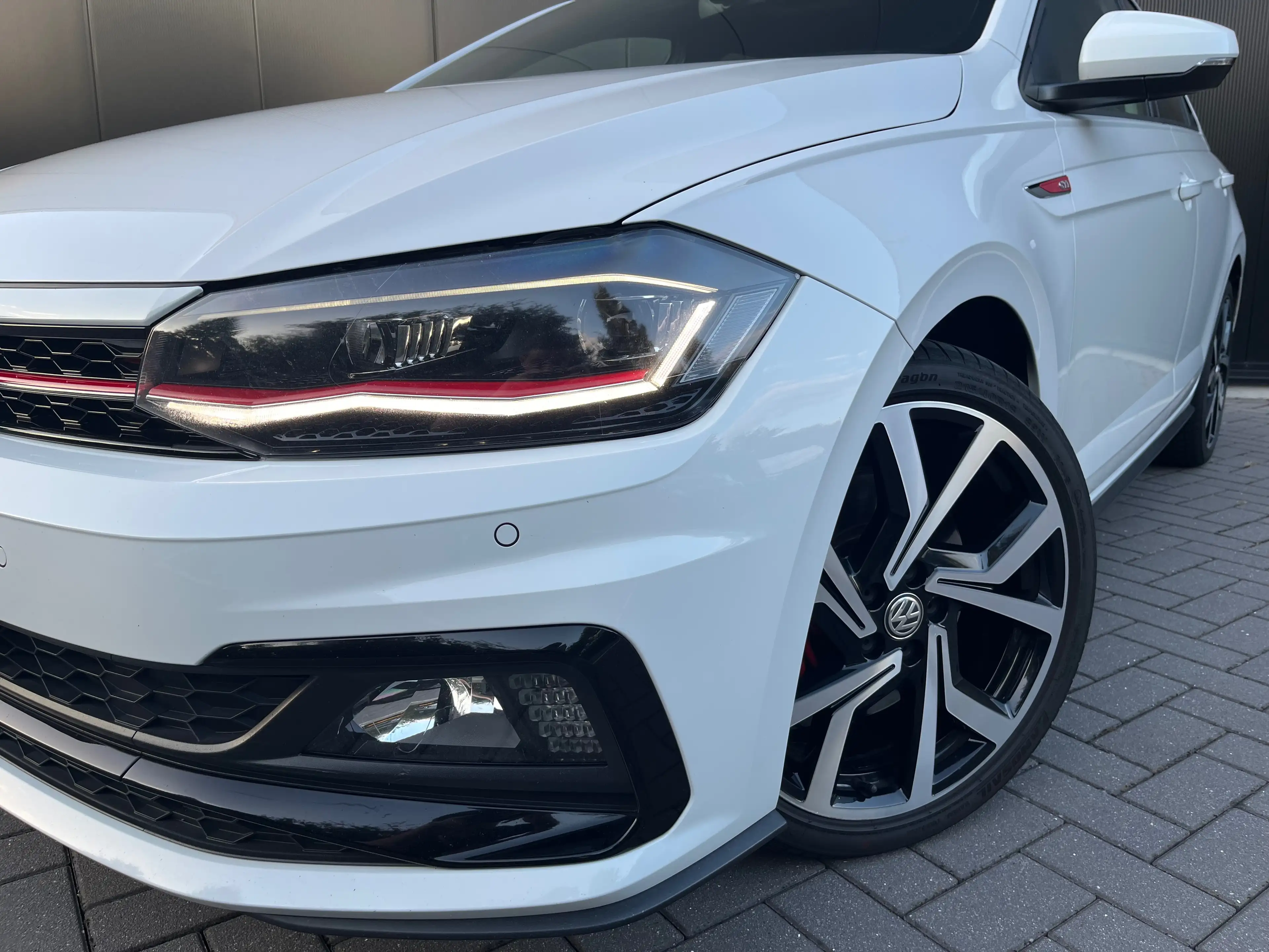 Volkswagen Polo GTI 2.0 TSI 250PK PANO VIRTUAL ACC BLIND SPOT KEYLESS — photo 5