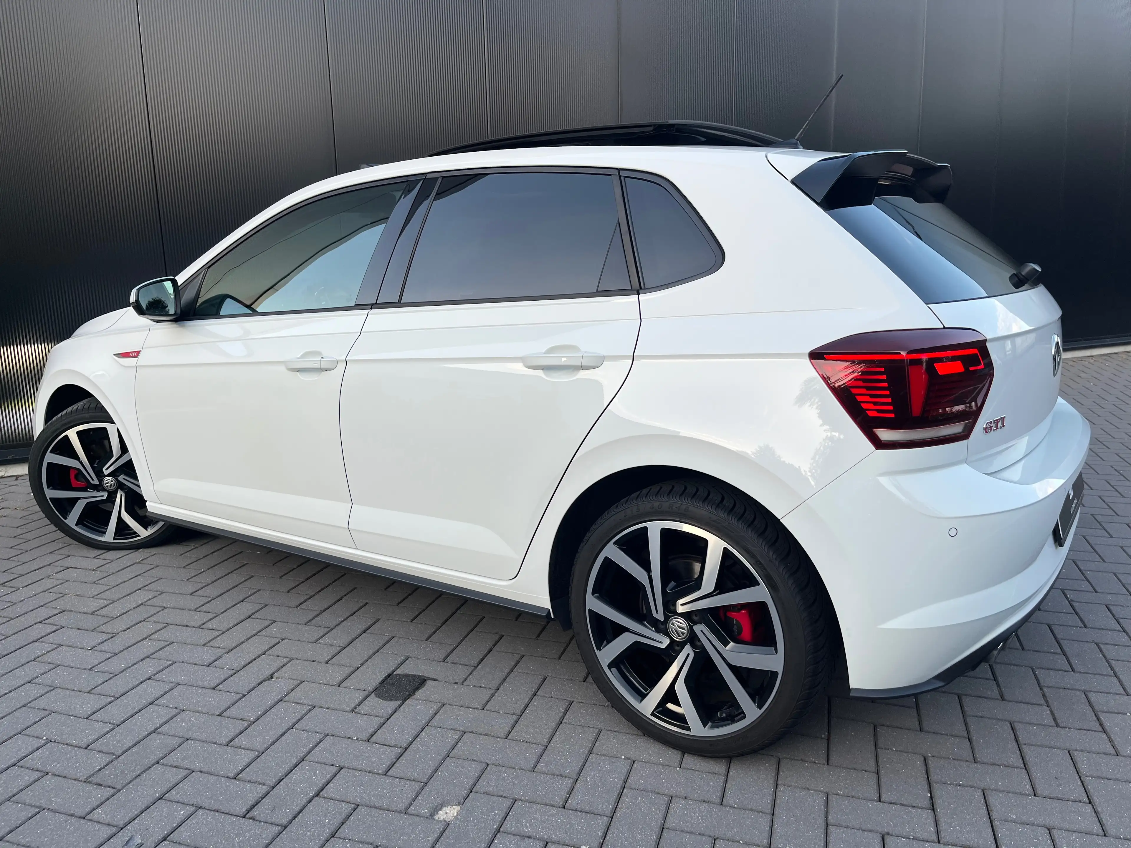 Volkswagen Polo GTI 2.0 TSI 250PK PANO VIRTUAL ACC BLIND SPOT KEYLESS — photo 2