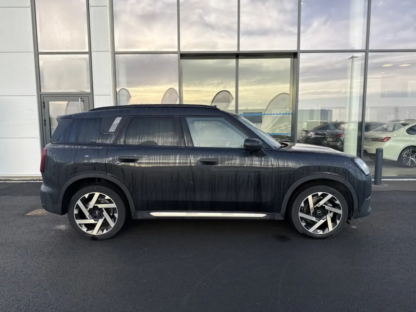 MINI Countryman C C 170ch Favoured DKG7 Noir - 2