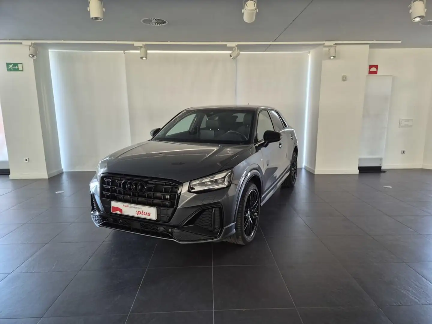 Audi Q2 35 TFSI Adrenalin S tronic 110kW Gris - 1