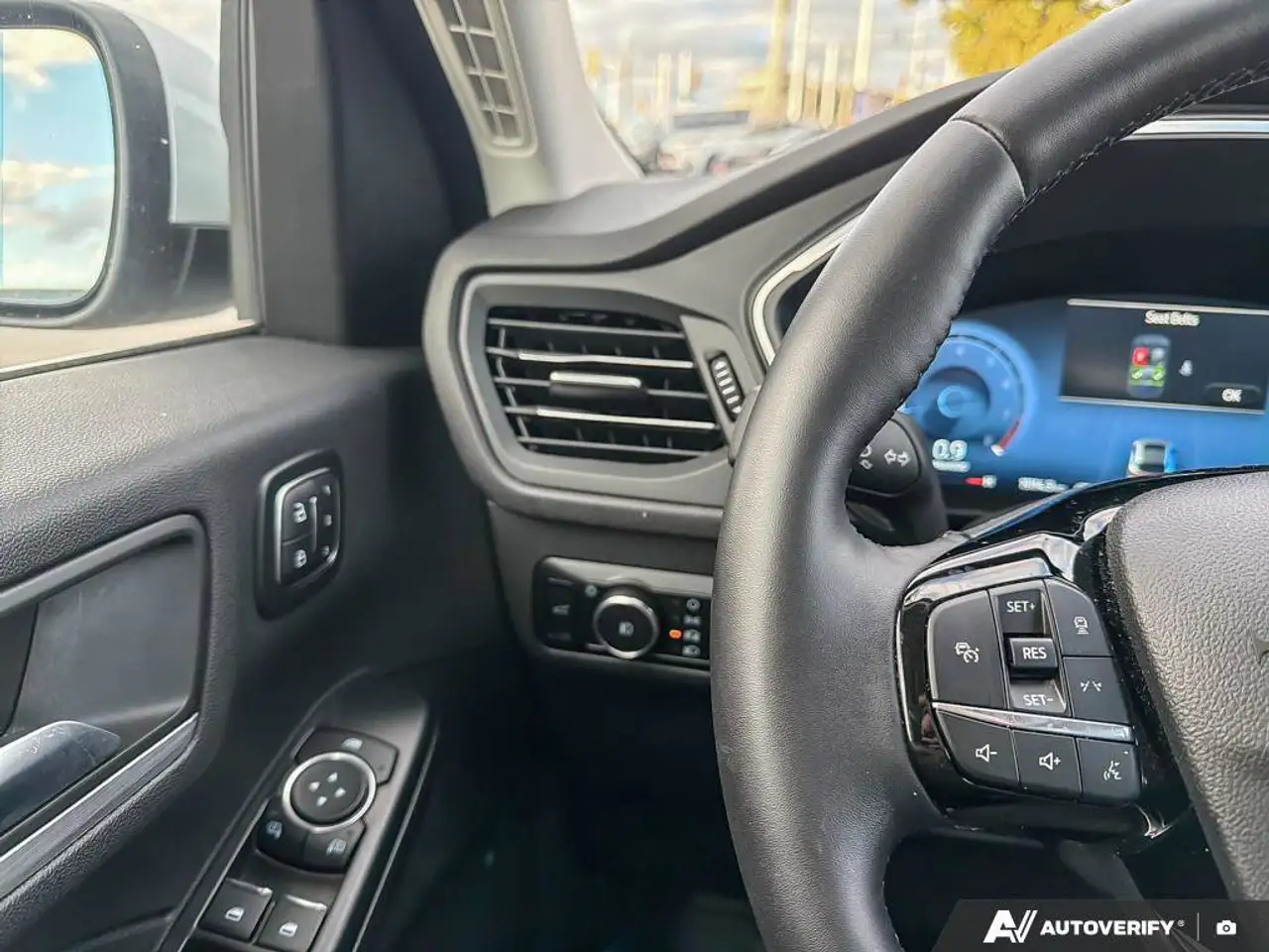Ford Escape снимка Ford Escape