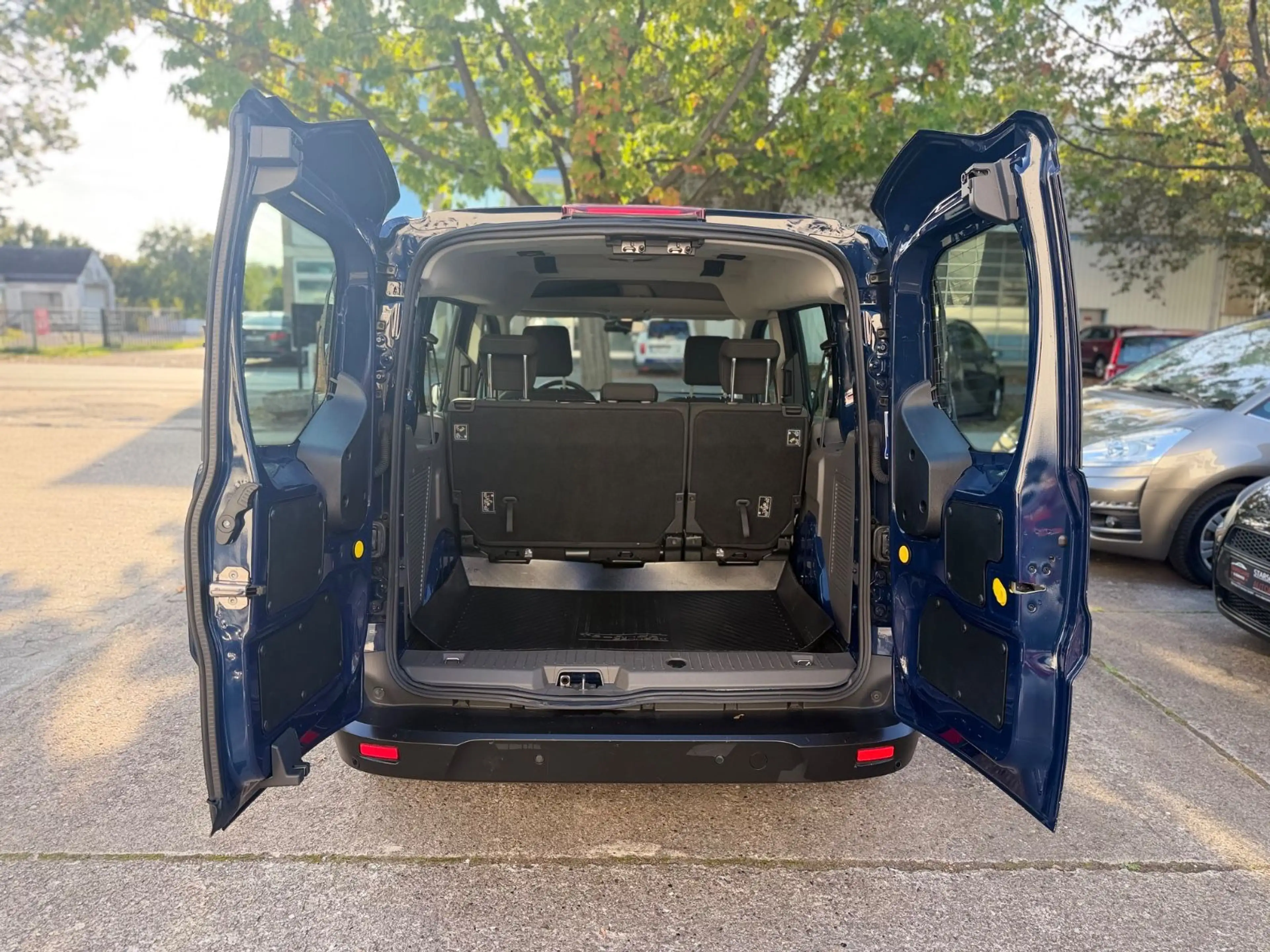 Ford Transit Connect Transit-Connect*TREND*KLIMA*PDC*2.HAND*19%MwSt.* — photo 9