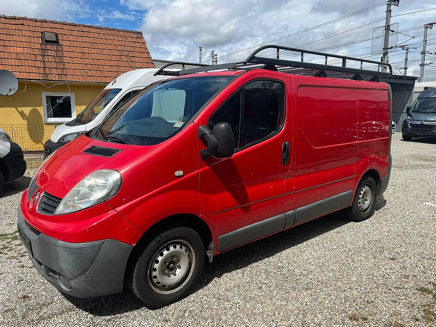 Renault Trafic Trafic L1H1 2,7t 2,0 dCi - 1. BESITZ Czerwony - 1